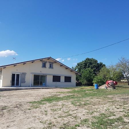 Gite Paisible Renove Hagetmau Bagian luar foto